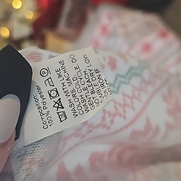 Christmas Pajamas Two-piece Shorts and Top set - Picture 4 of 6